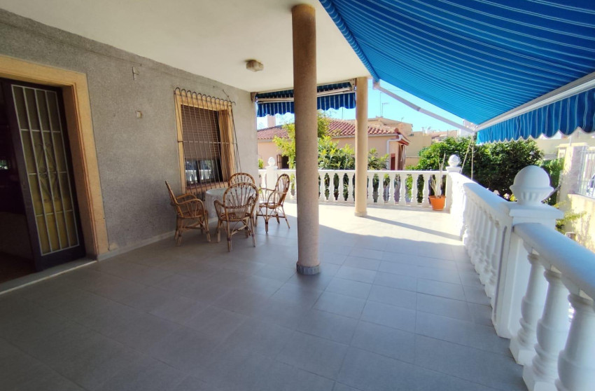 Reventa - Villa - Torrevieja - Playa de los locos