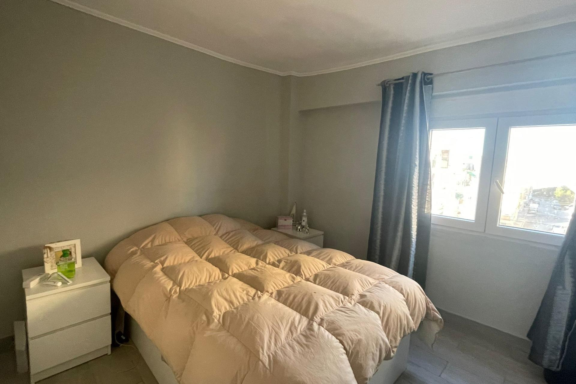 Revente - Apartment - Alicante - Virgen del Remedio-Parque lo Morant