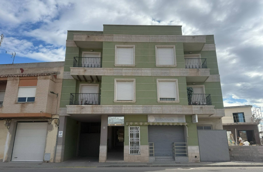 Revente - Apartment - Daya Nueva