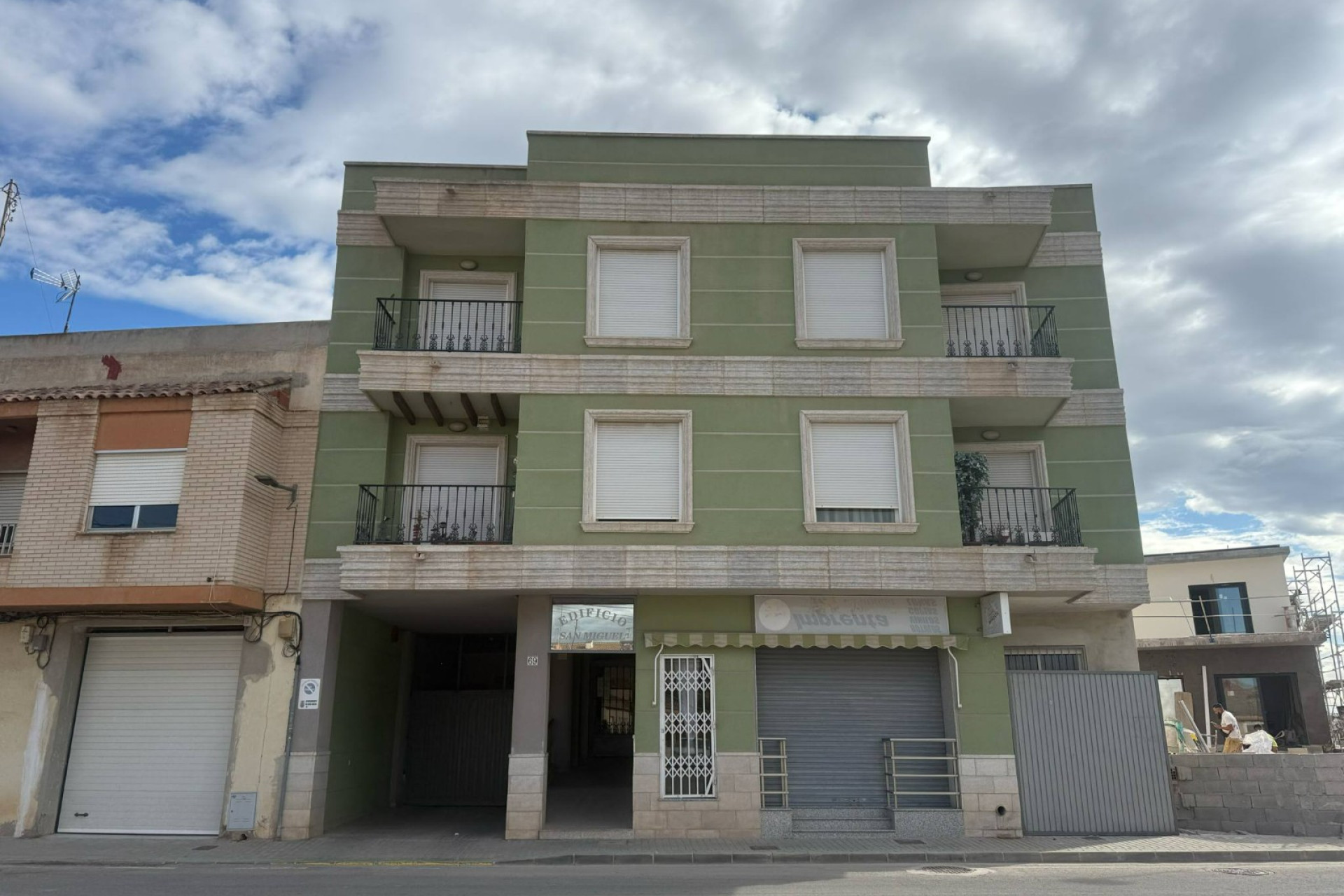 Revente - Apartment - Daya Nueva