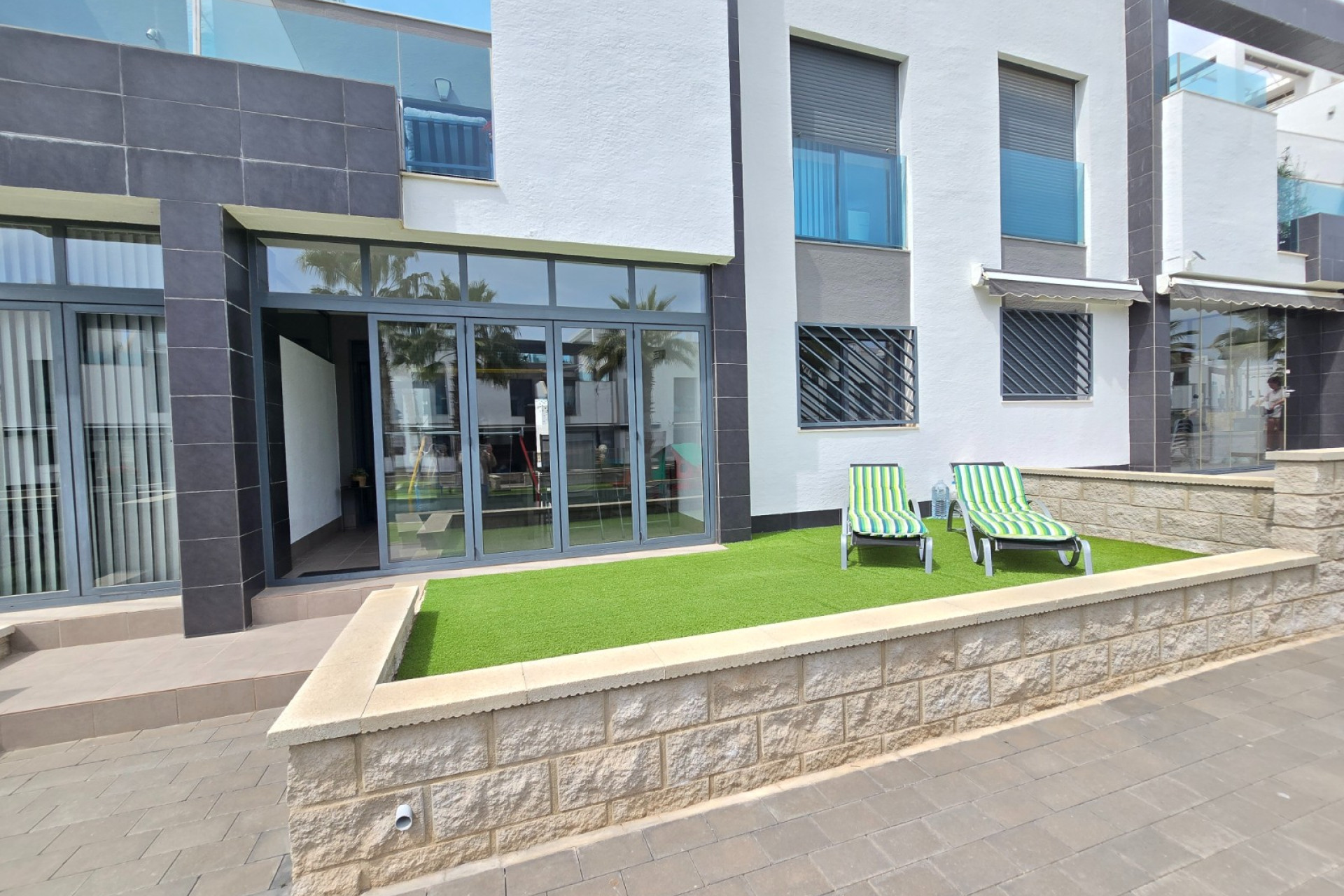 Revente - Apartment / Flat * - Orihuela Costa * - Punta Prima *