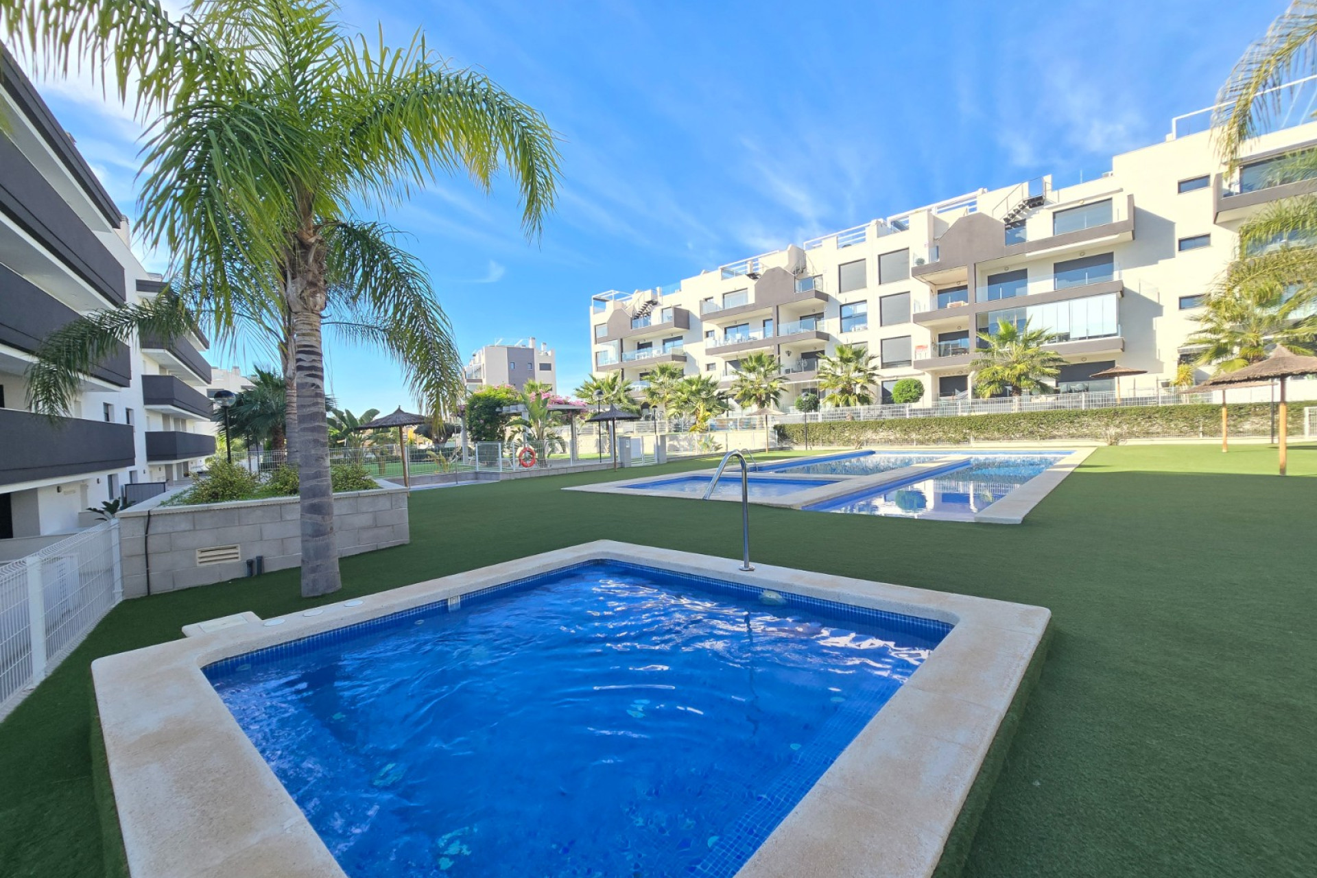Revente - Apartment / Flat * - Orihuela Costa * - Villamartín *