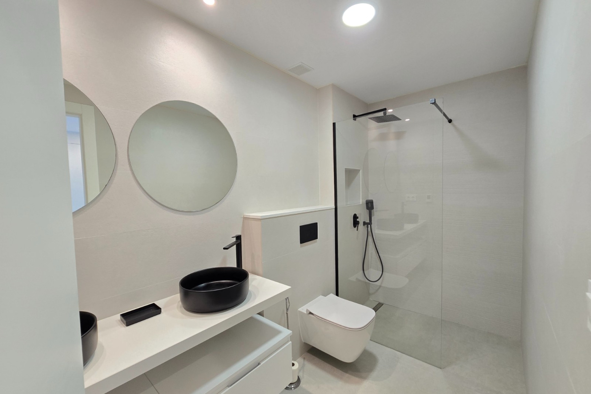 Revente - Apartment / Flat * - Pilar de la Horadada *