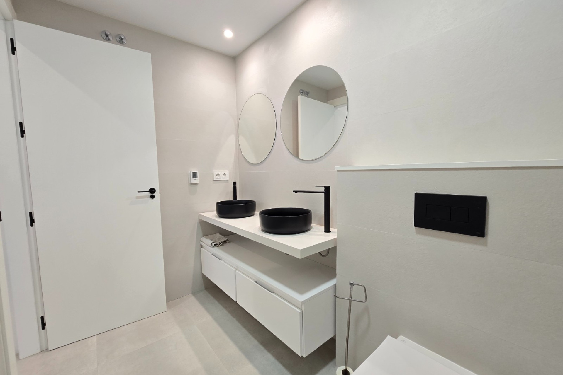 Revente - Apartment / Flat * - Pilar de la Horadada *