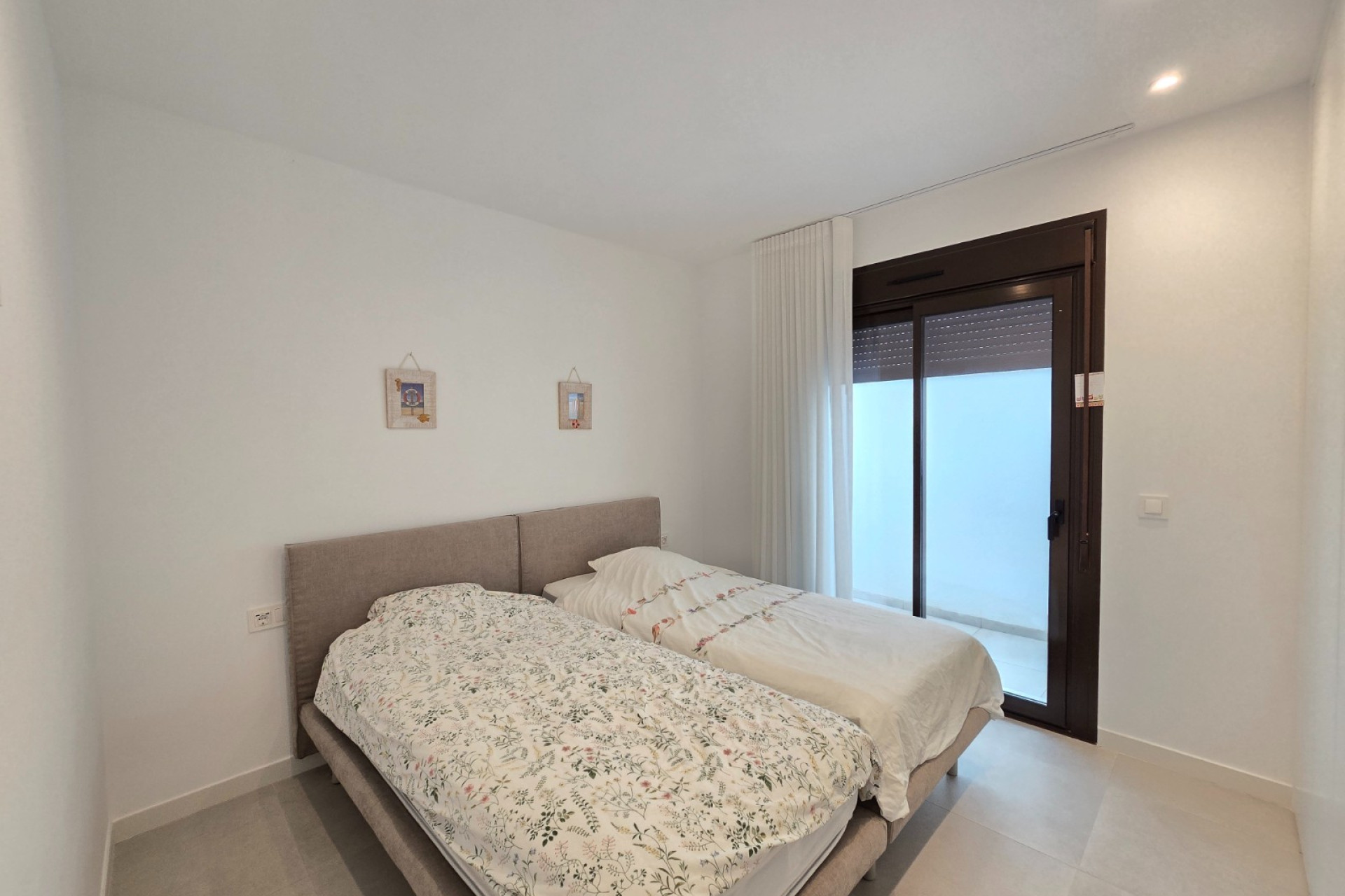 Revente - Apartment / Flat * - Pilar de la Horadada *