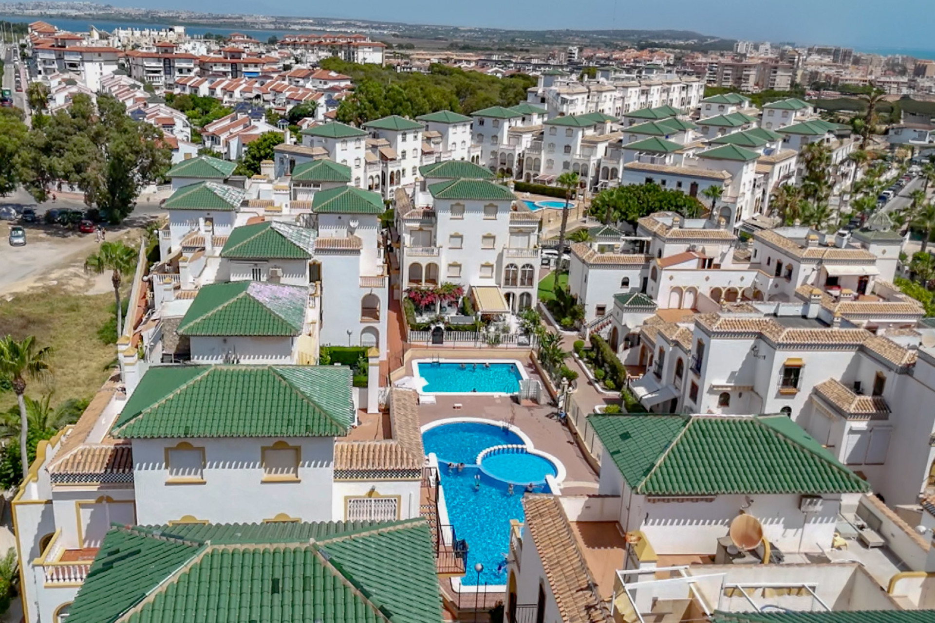 Revente - Apartment - Penthouse - Torrevieja - La Mata