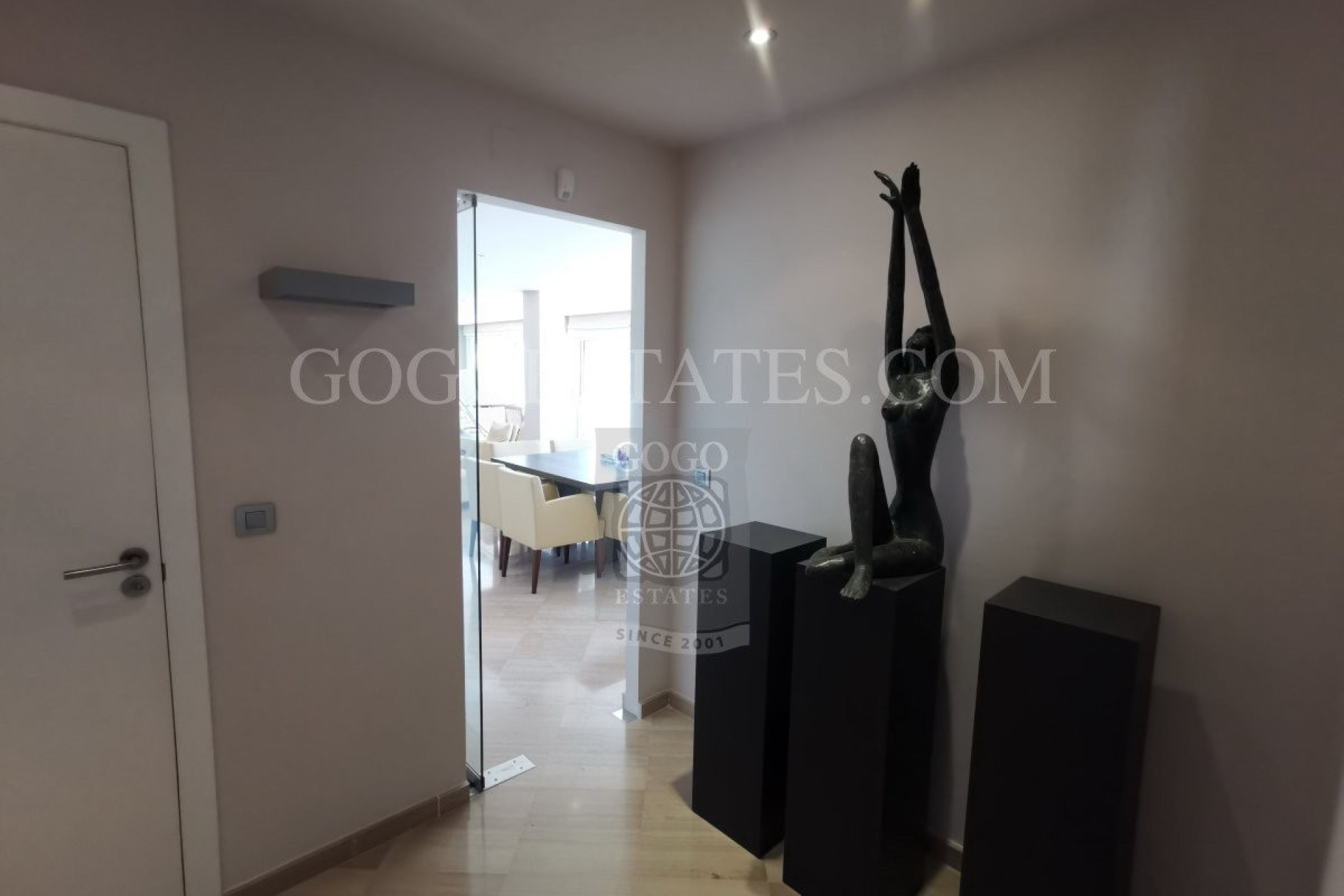 Revente - Apartment - San Juan de los Terrenos