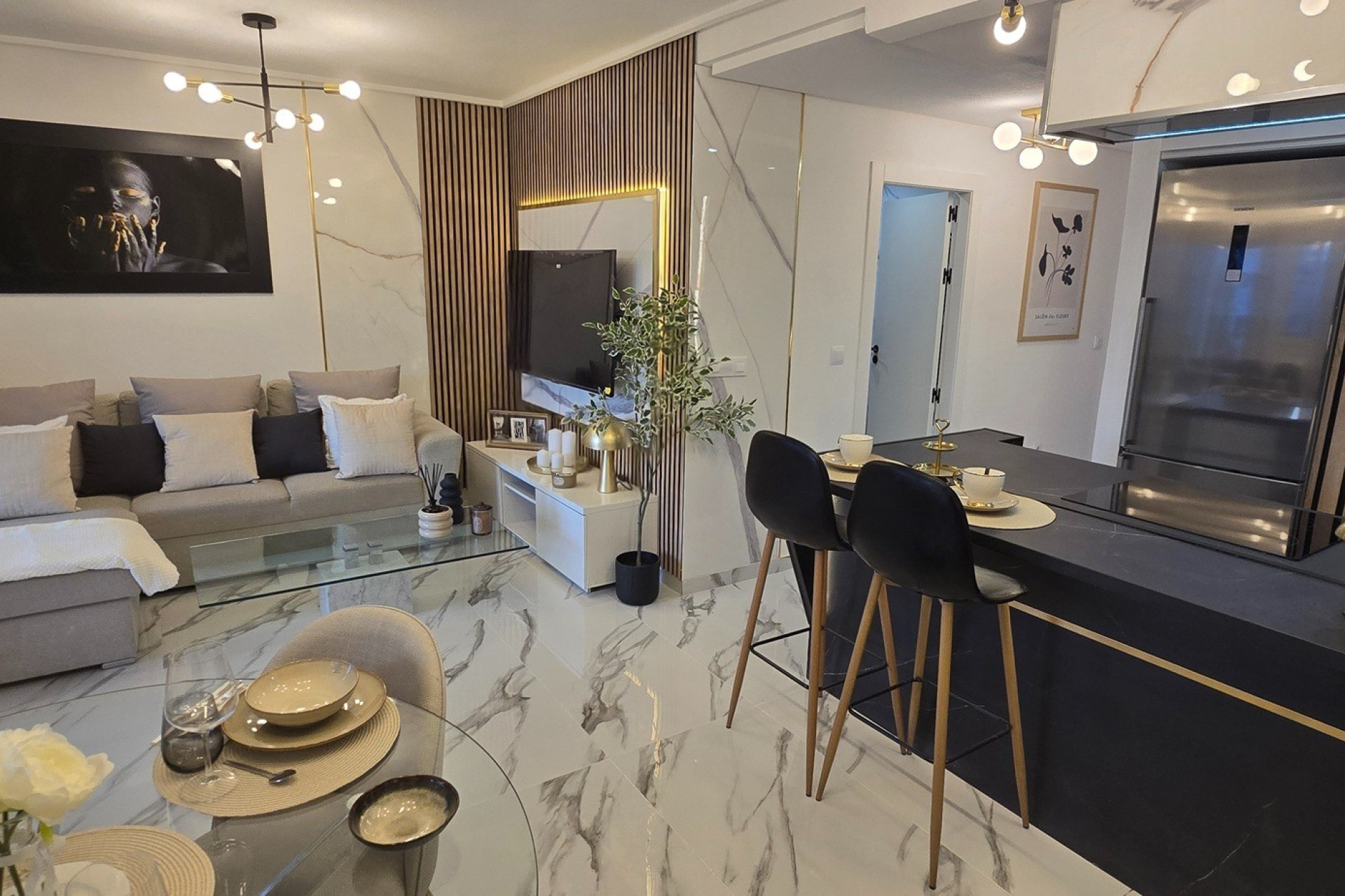 Revente - Apartment - Sucina