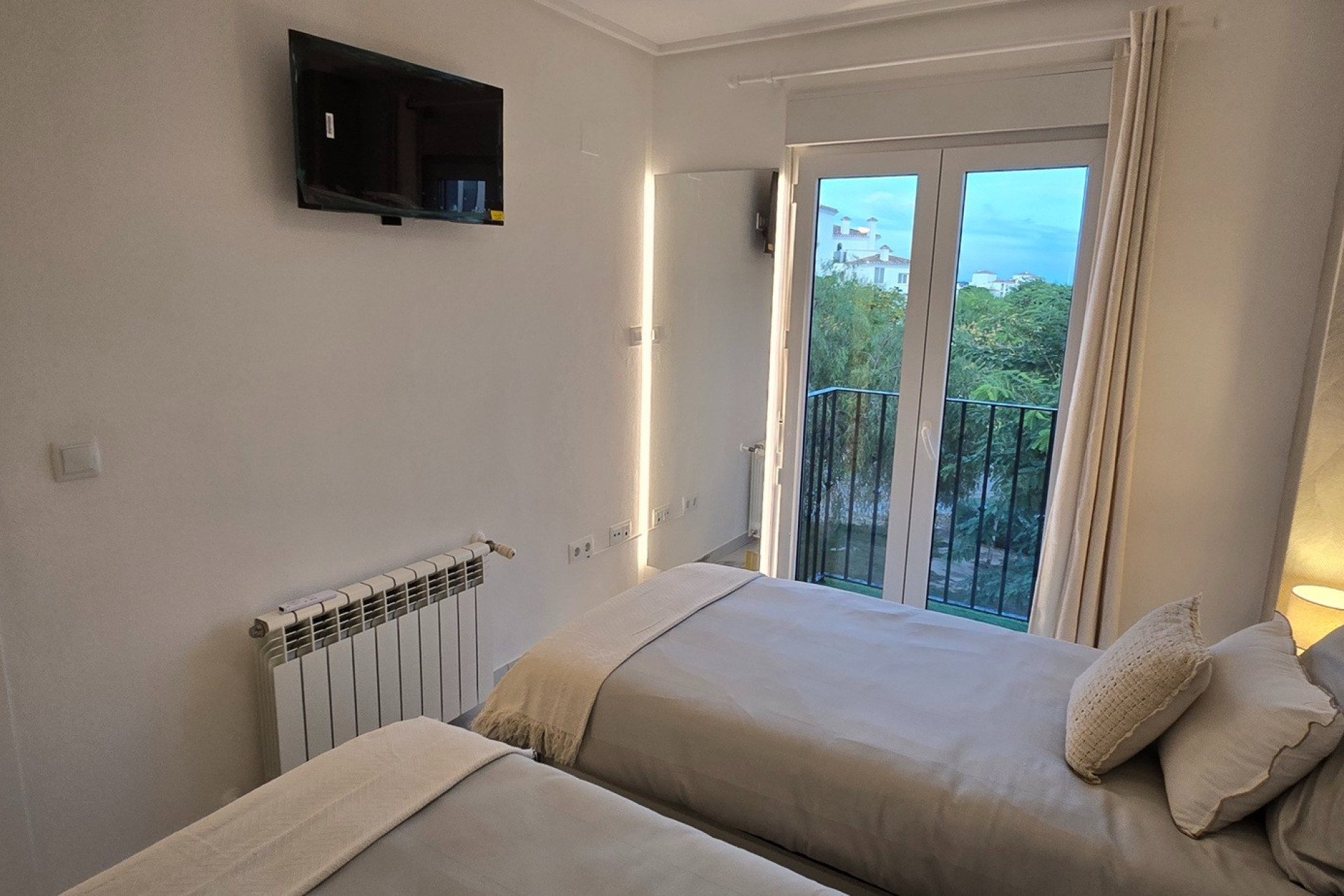 Revente - Apartment - Sucina