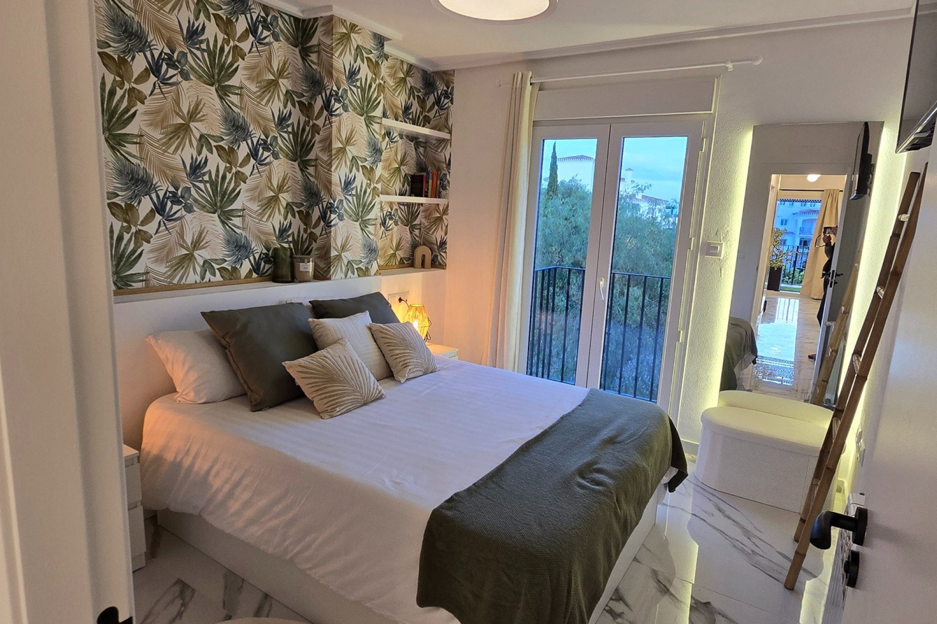 Revente - Apartment - Sucina