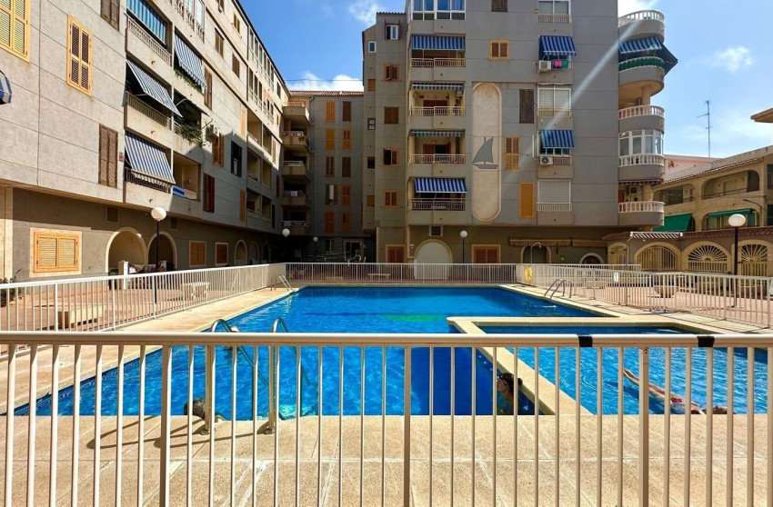 Revente - Apartment - Torrevieja - Acequion