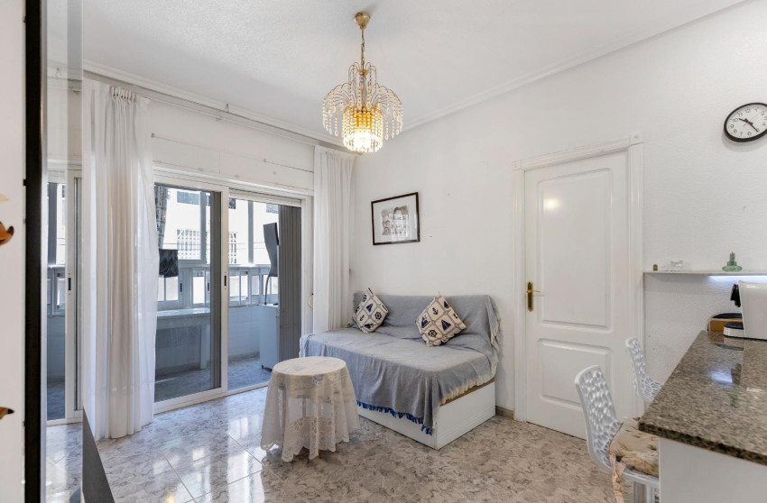 Revente - Apartment - Torrevieja - Centro - Muelle Pesquero