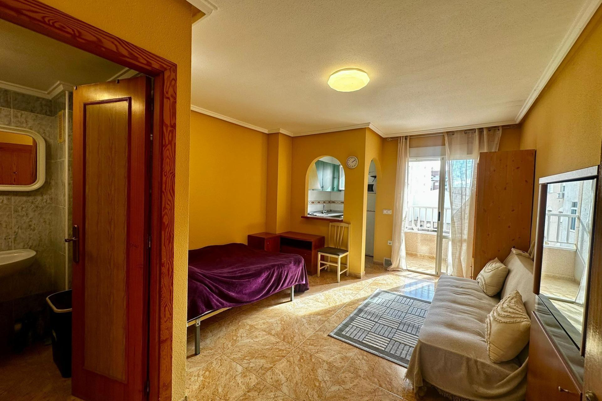 Revente - Apartment - Torrevieja - Centro