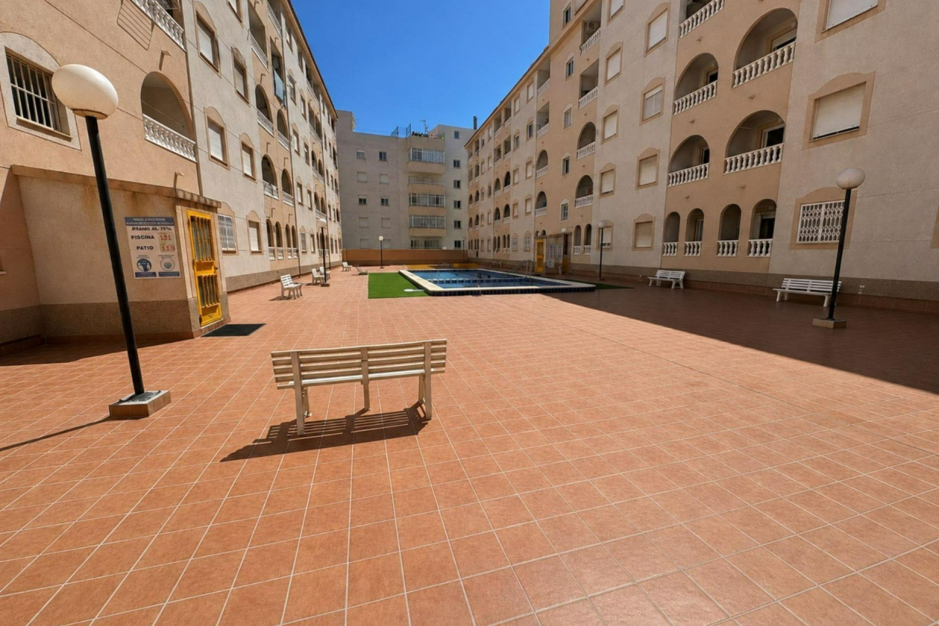 Revente - Apartment - Torrevieja - Centro
