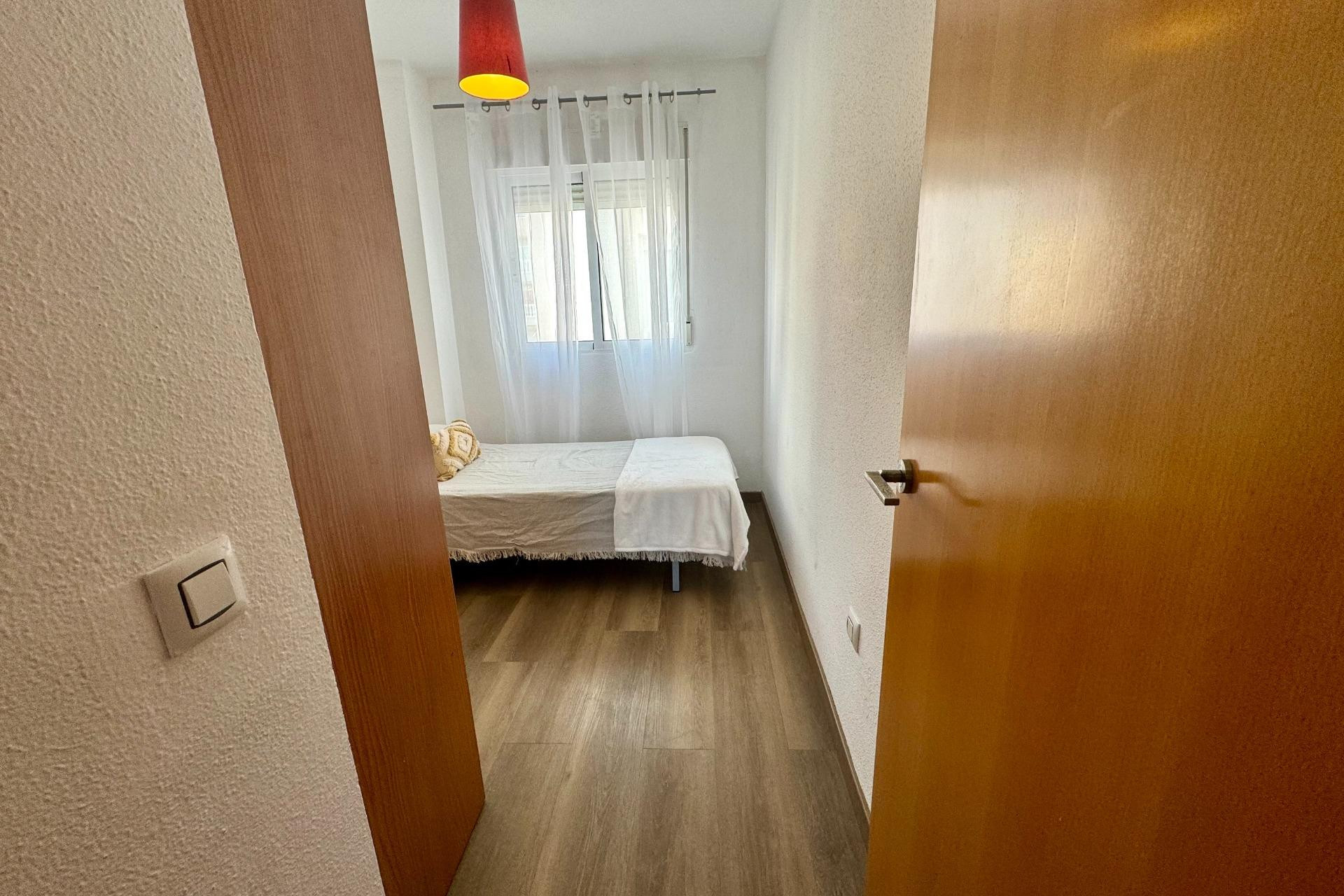 Revente - Apartment - Torrevieja - Estacion de autobuses