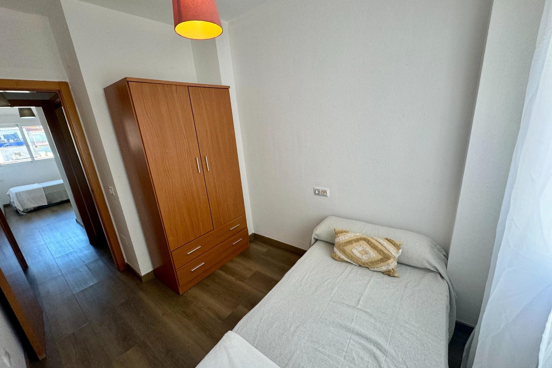 Revente - Apartment - Torrevieja - Estacion de autobuses