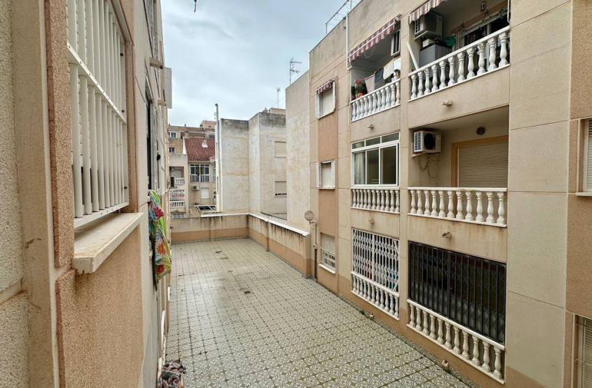 Revente - Apartment - Torrevieja - Estacion de autobuses