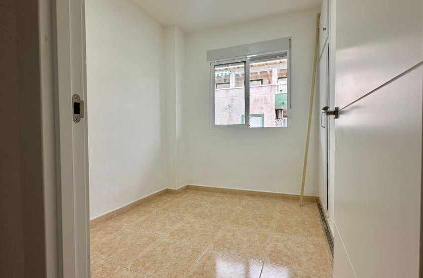 Revente - Apartment - Torrevieja - Estacion de autobuses