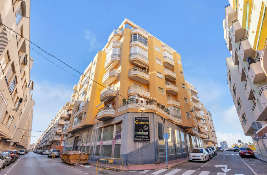 Revente - Apartment - Torrevieja - Habaneras