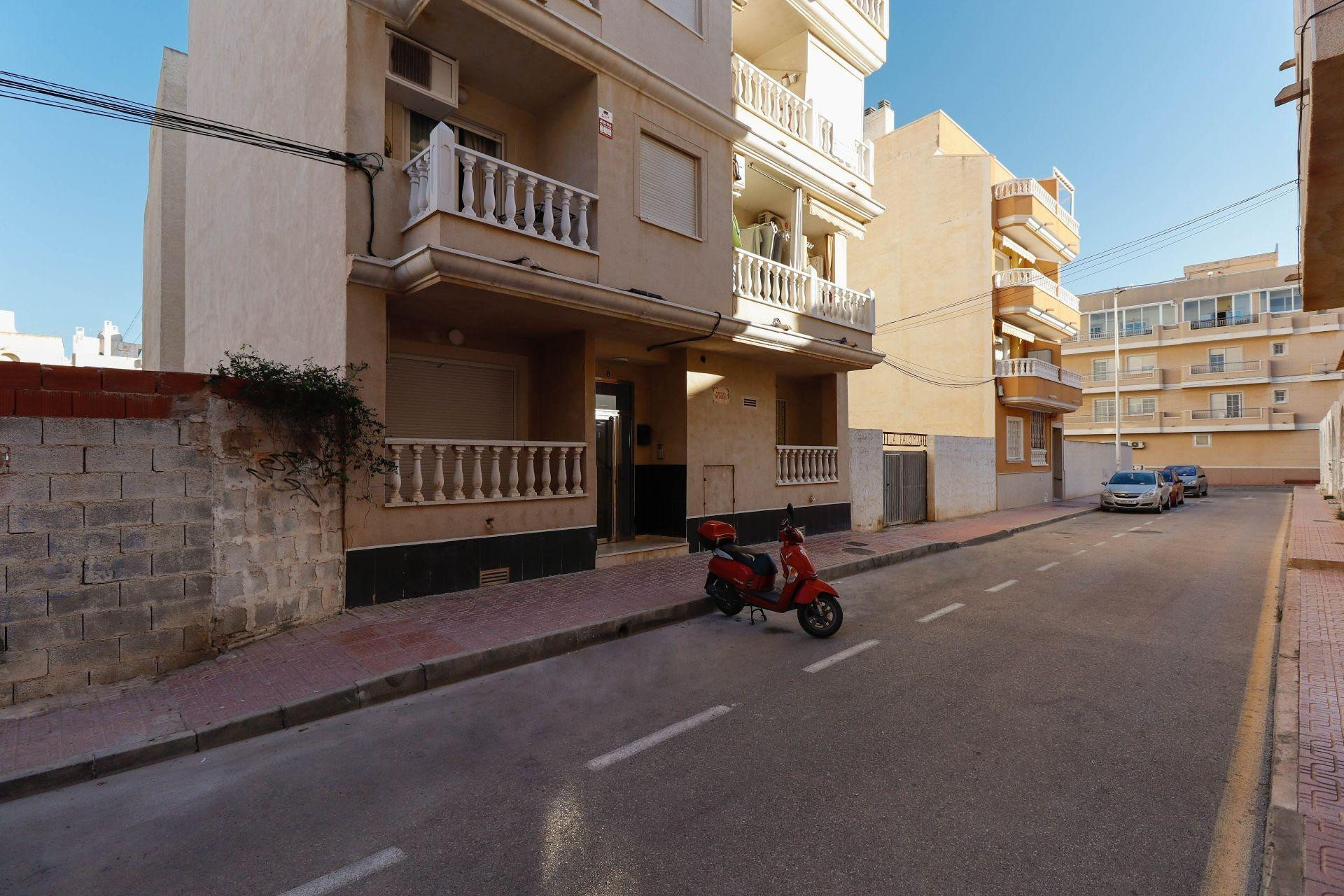 Revente - Apartment - Torrevieja - La Mata pueblo