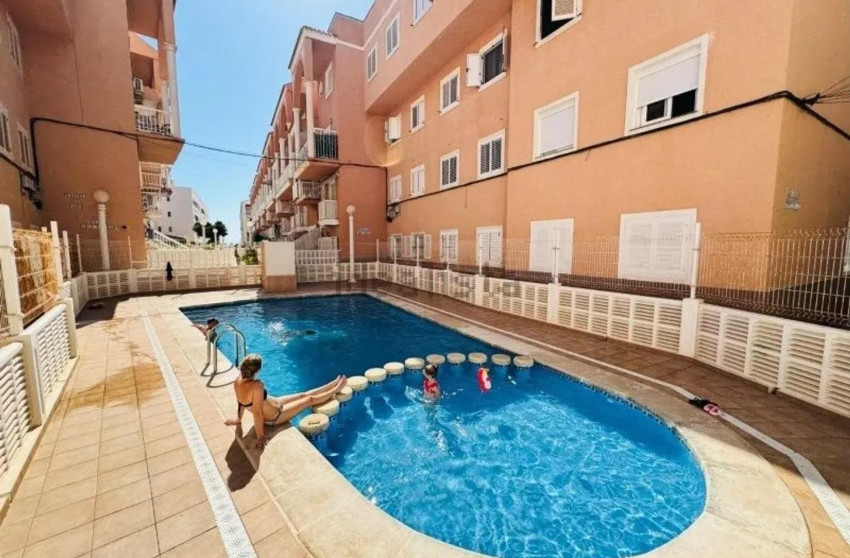 Revente - Apartment - Torrevieja - La Mata pueblo