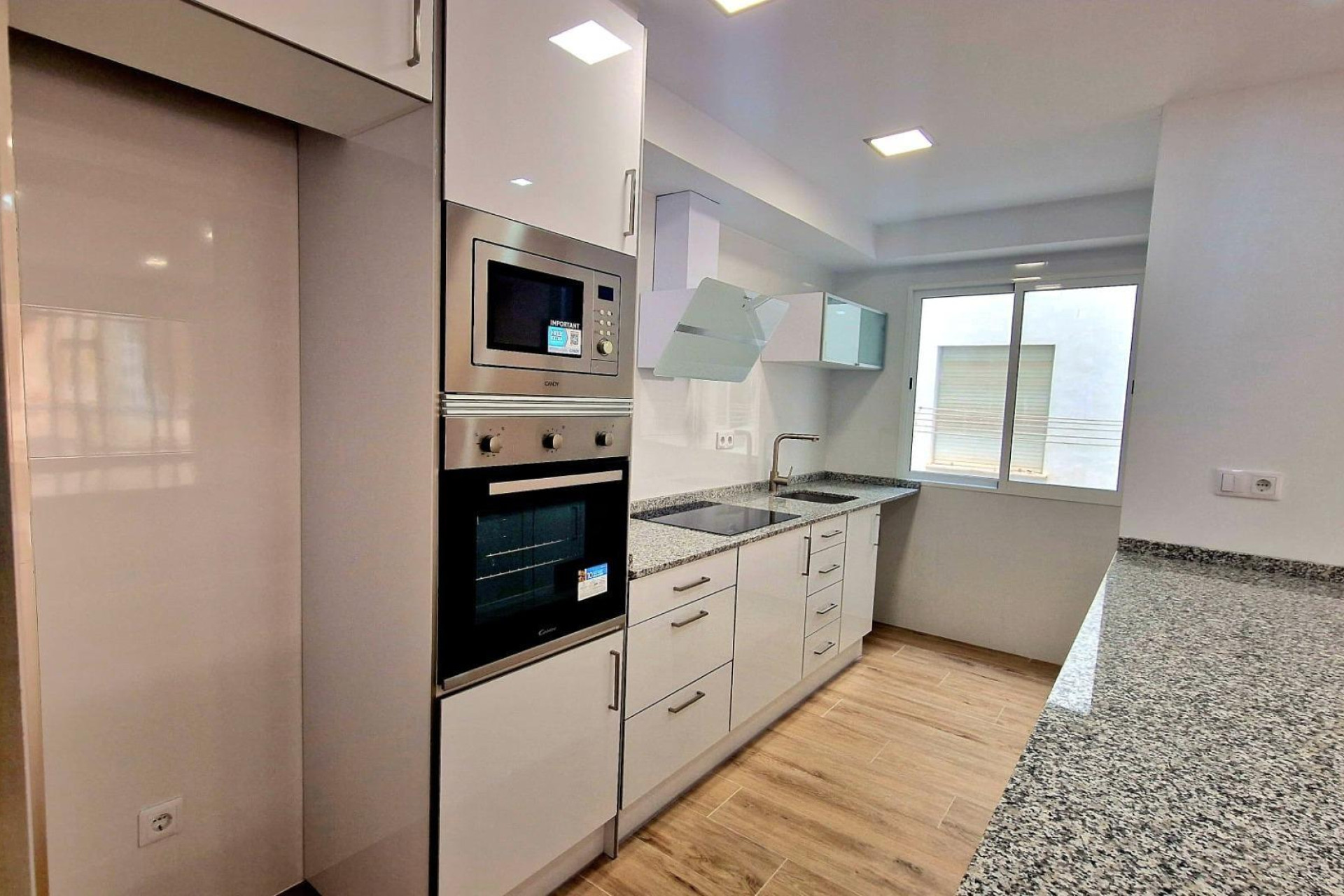 Revente - Apartment - Torrevieja - La Mata