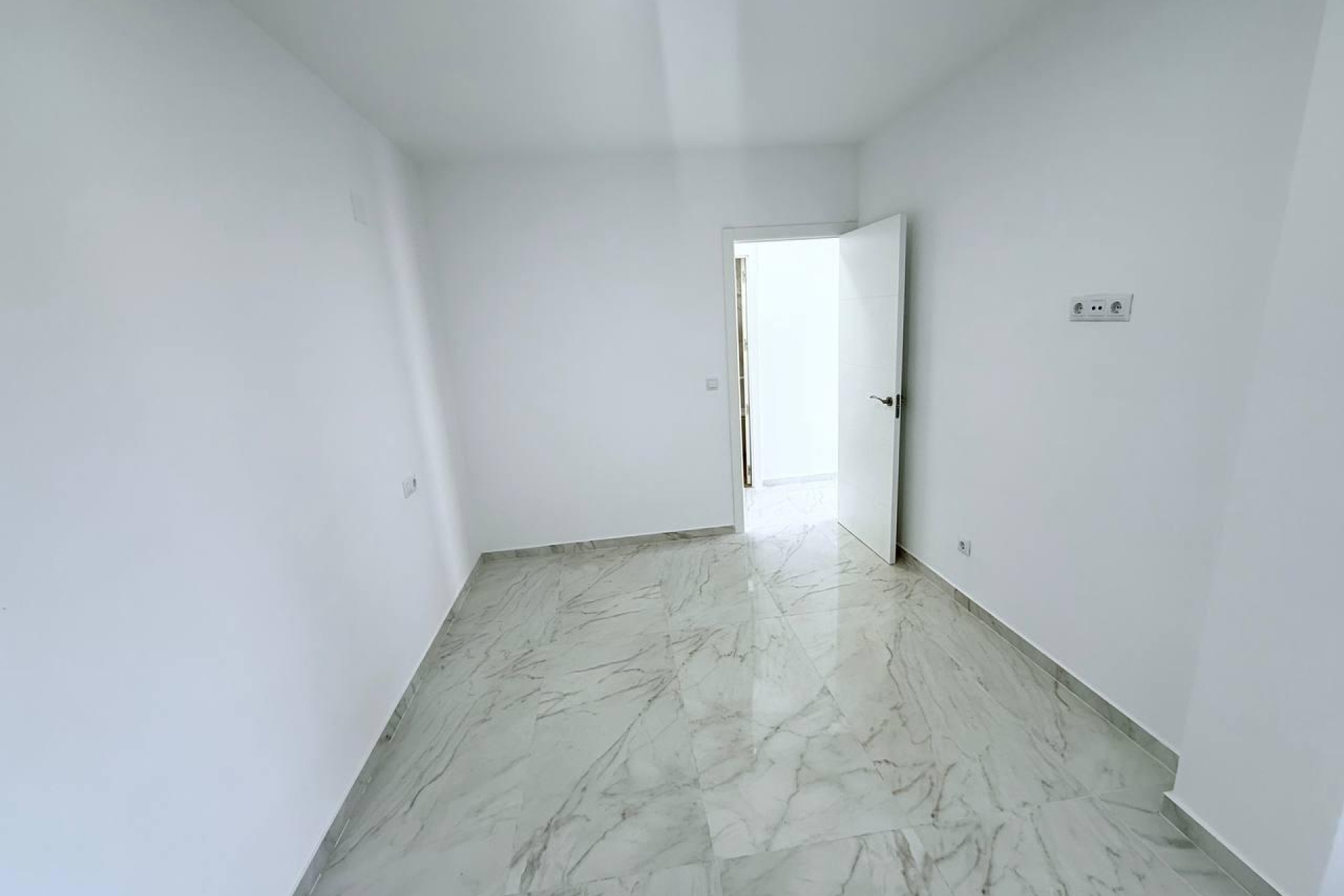 Revente - Apartment - Torrevieja - La veleta