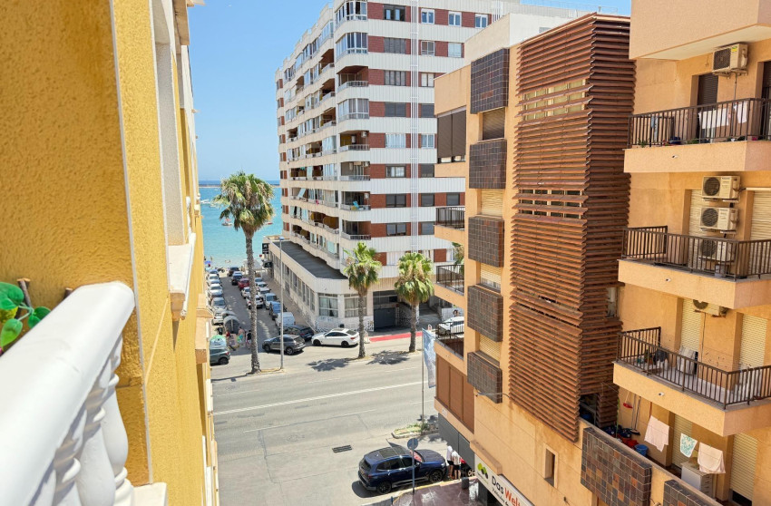 Revente - Apartment - Torrevieja - Los Europeos