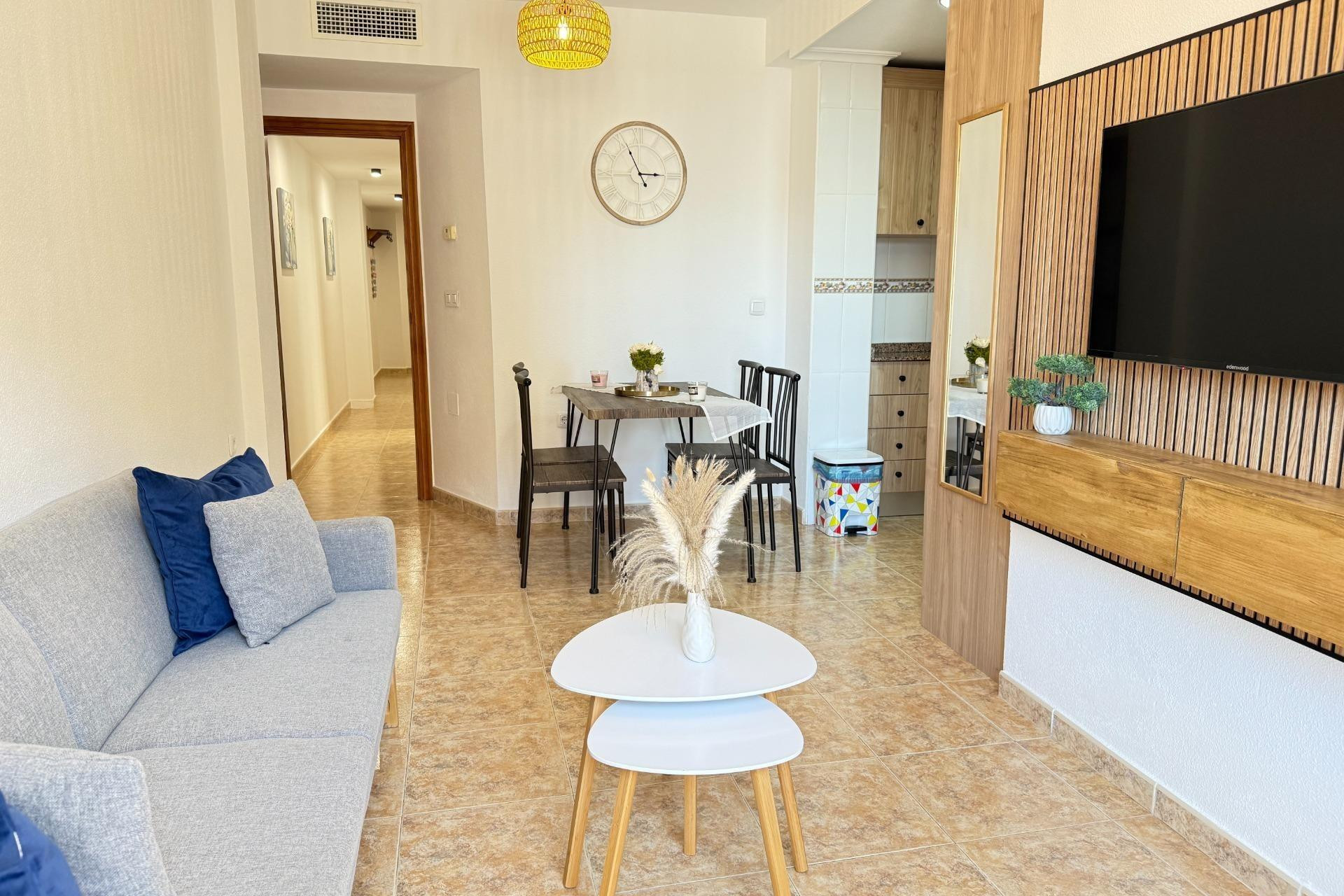 Revente - Apartment - Torrevieja - Los Europeos