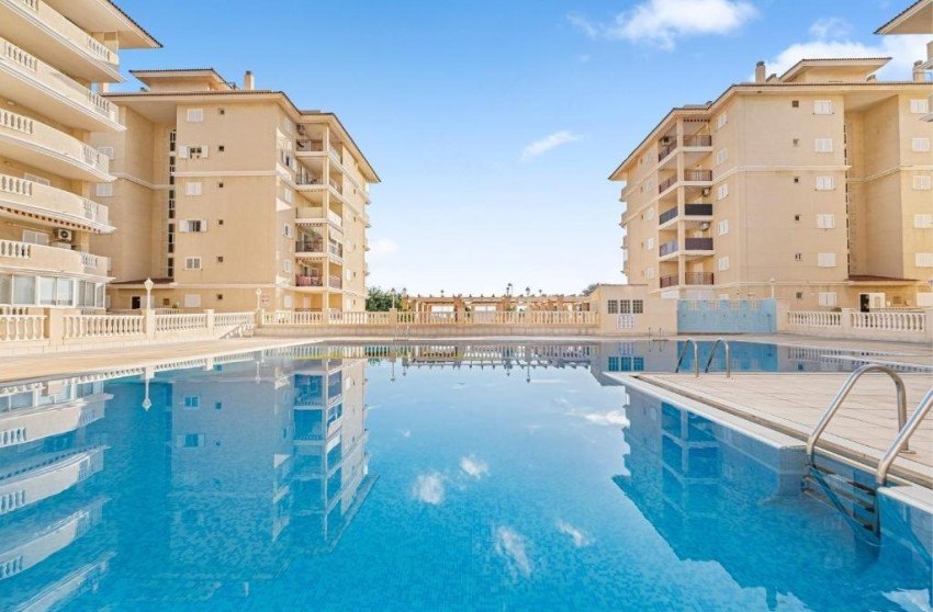 Revente - Apartment - Torrevieja - Los Europeos