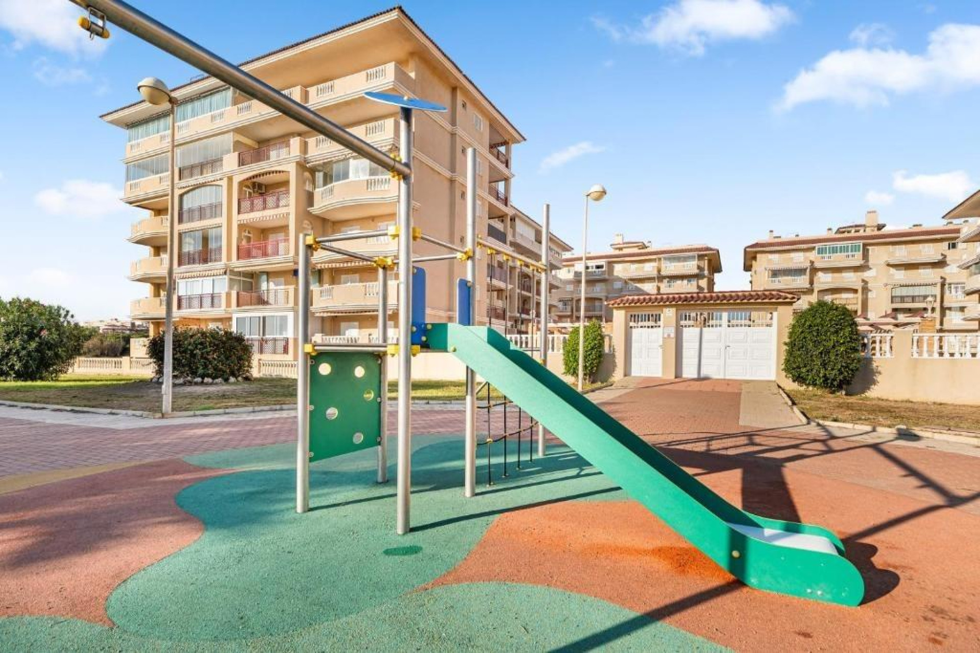 Revente - Apartment - Torrevieja - Los Europeos