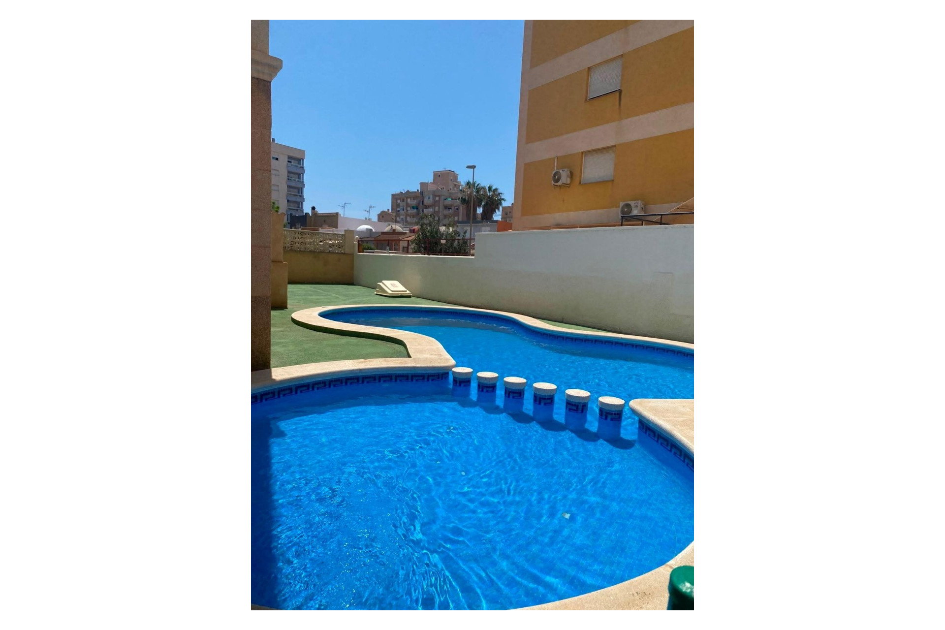 Revente - Apartment - Torrevieja - Nueva Torrevieja