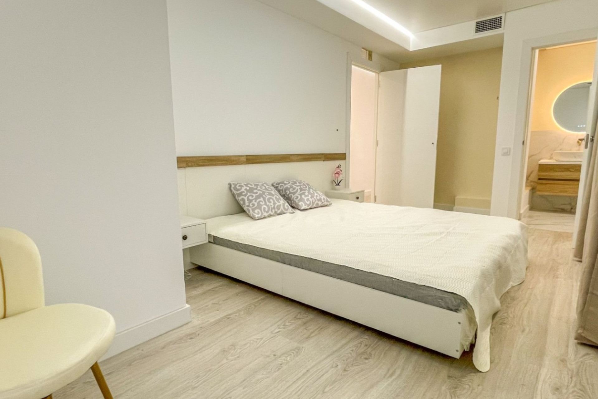 Revente - Apartment - Torrevieja - Playa Acequion