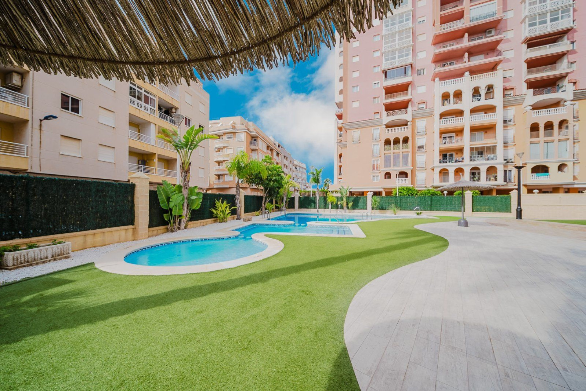 Revente - Apartment - Torrevieja - Playa de los locos