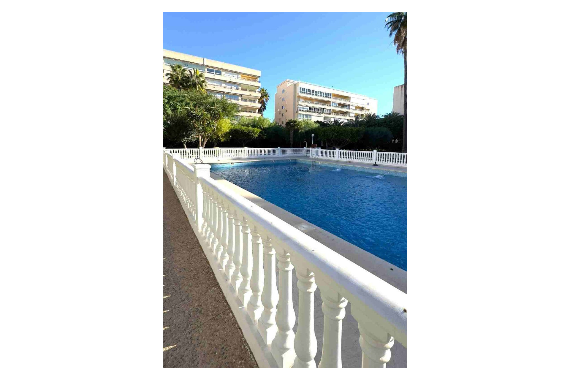 Revente - Apartment - Torrevieja - Playa de los locos