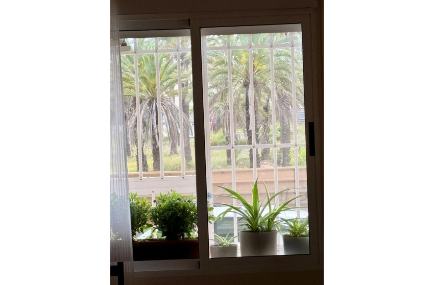 Revente - Apartment - Torrevieja - Playa de los locos