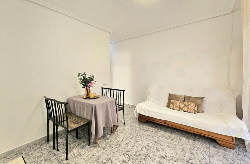 Revente - Apartment - Torrevieja - Playa de los locos