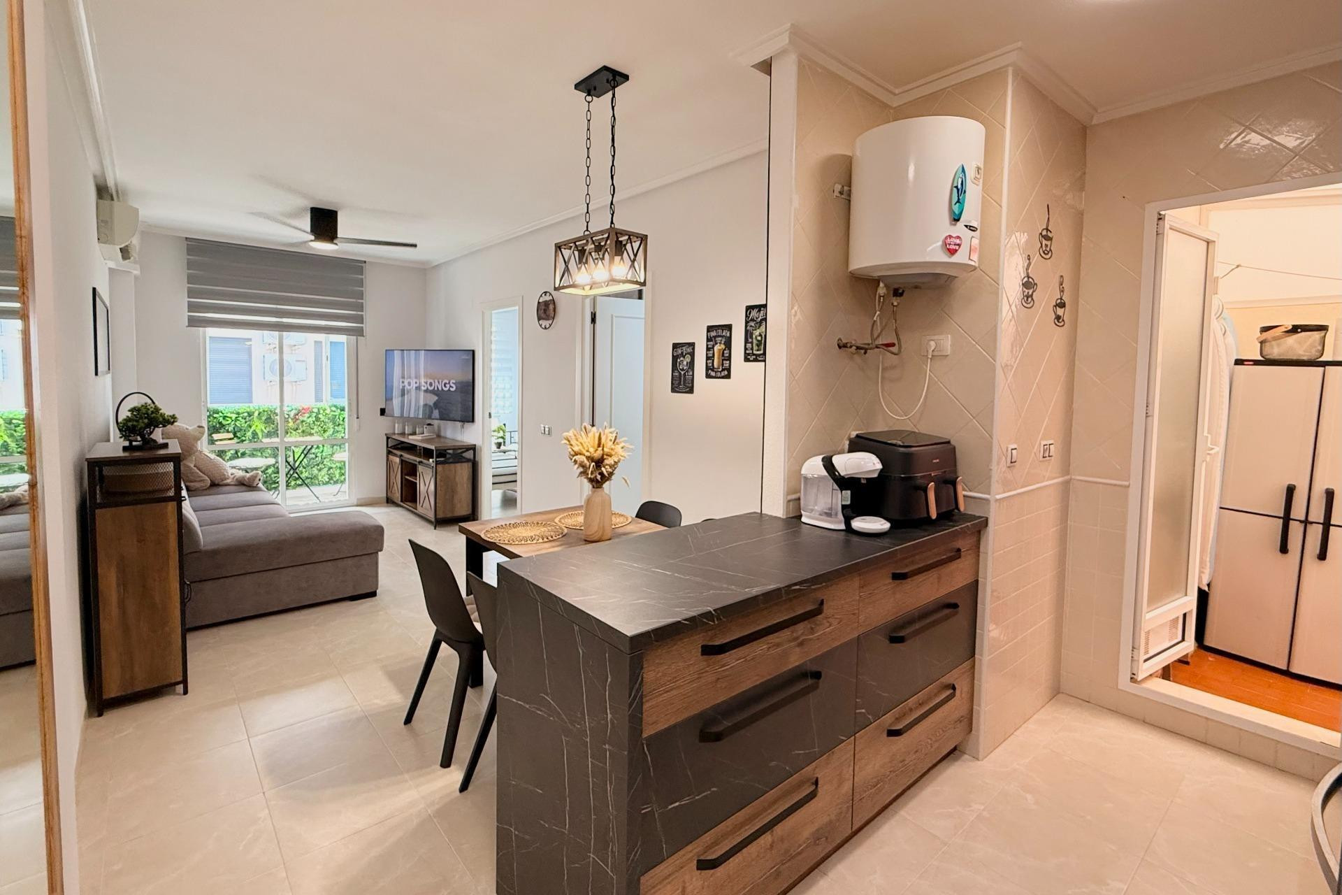 Revente - Apartment - Torrevieja - Playa de los locos