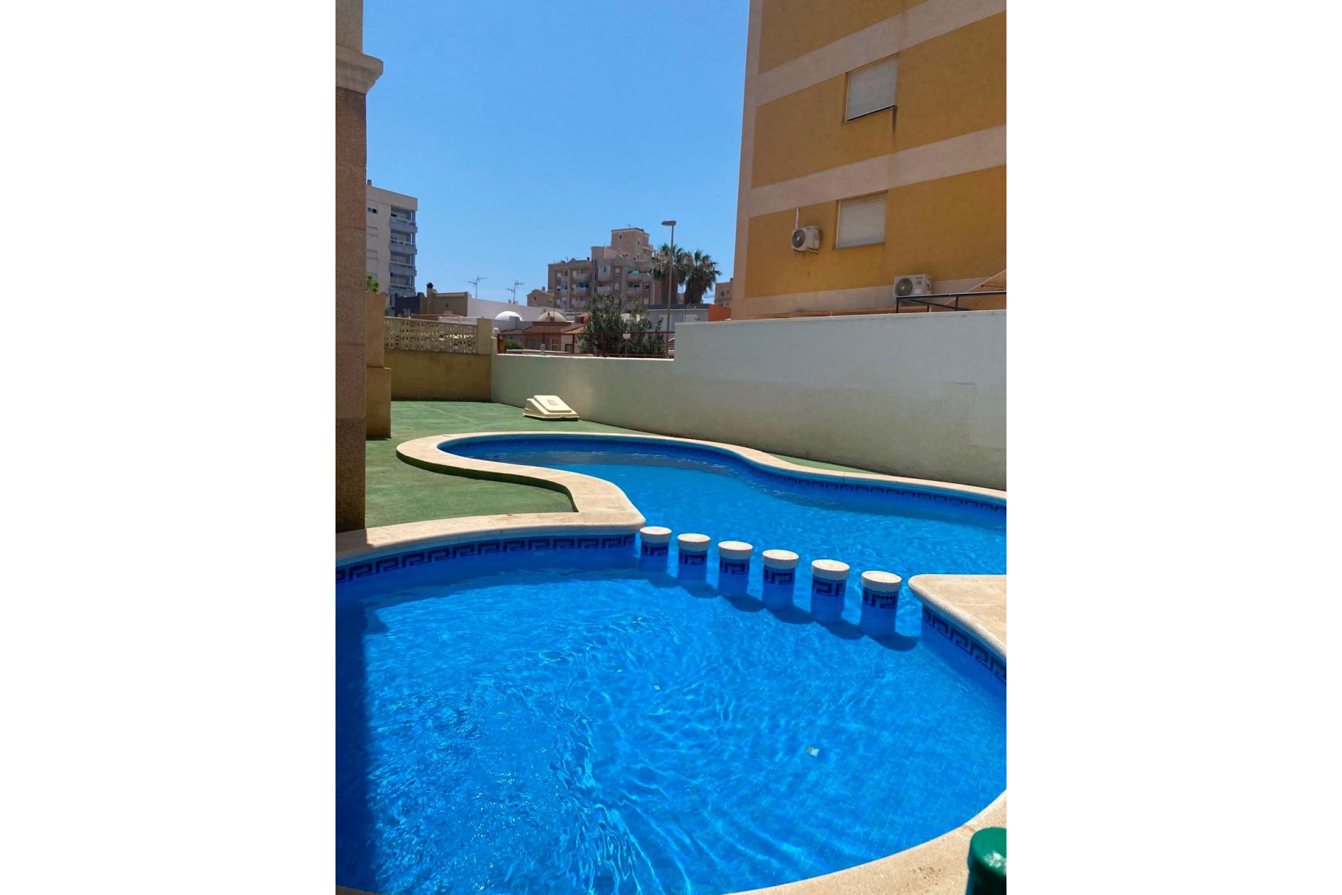 Revente - Apartment - Torrevieja - Playa del cura
