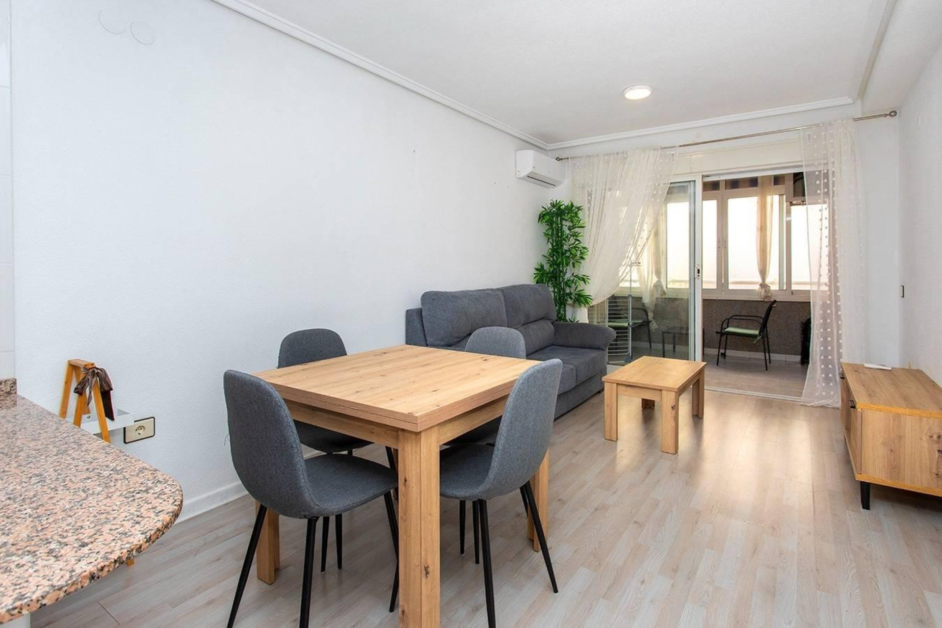 Revente - Apartment - Torrevieja - Playa del cura