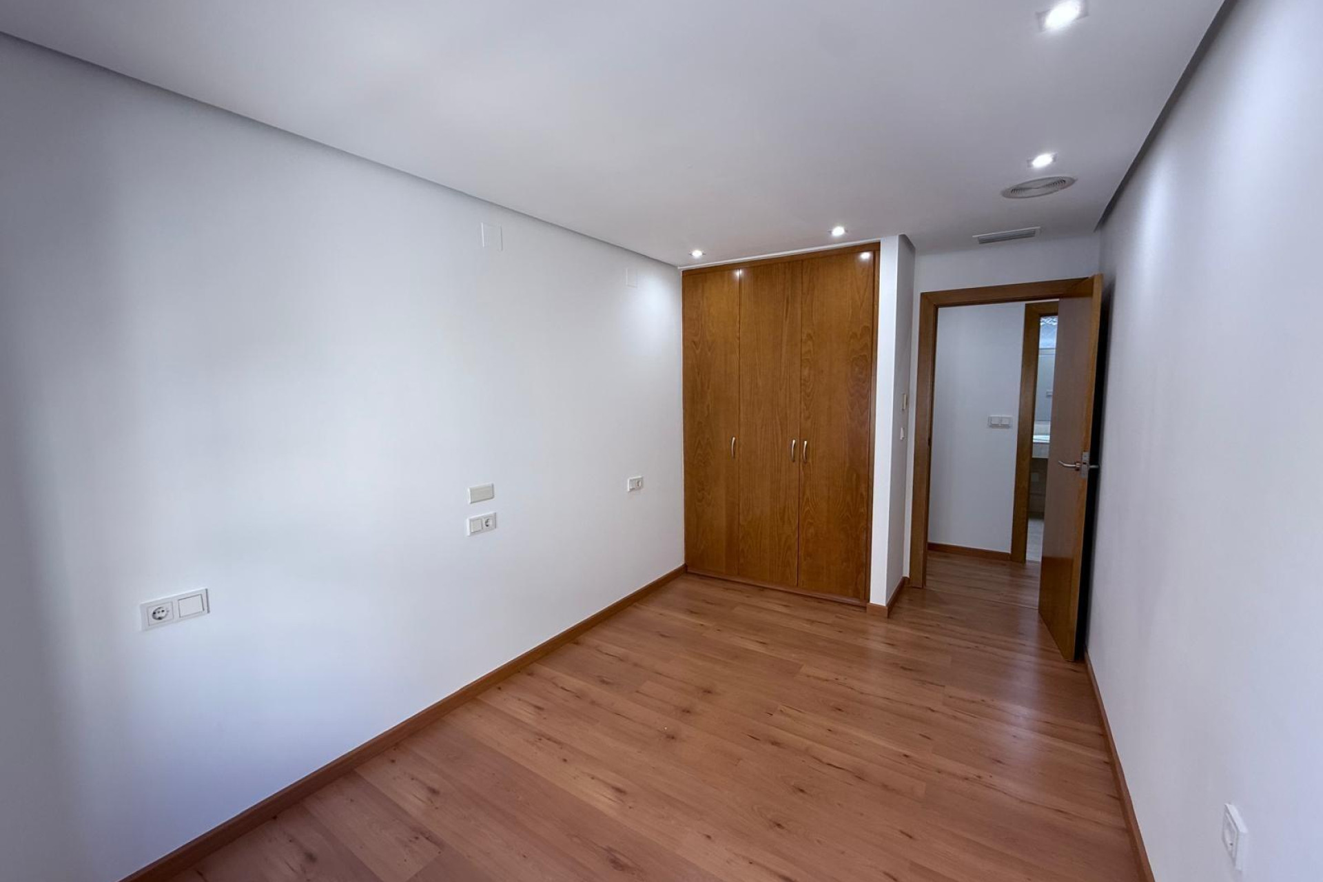 Revente - Apartment - Torrevieja - Puerto Deportivo