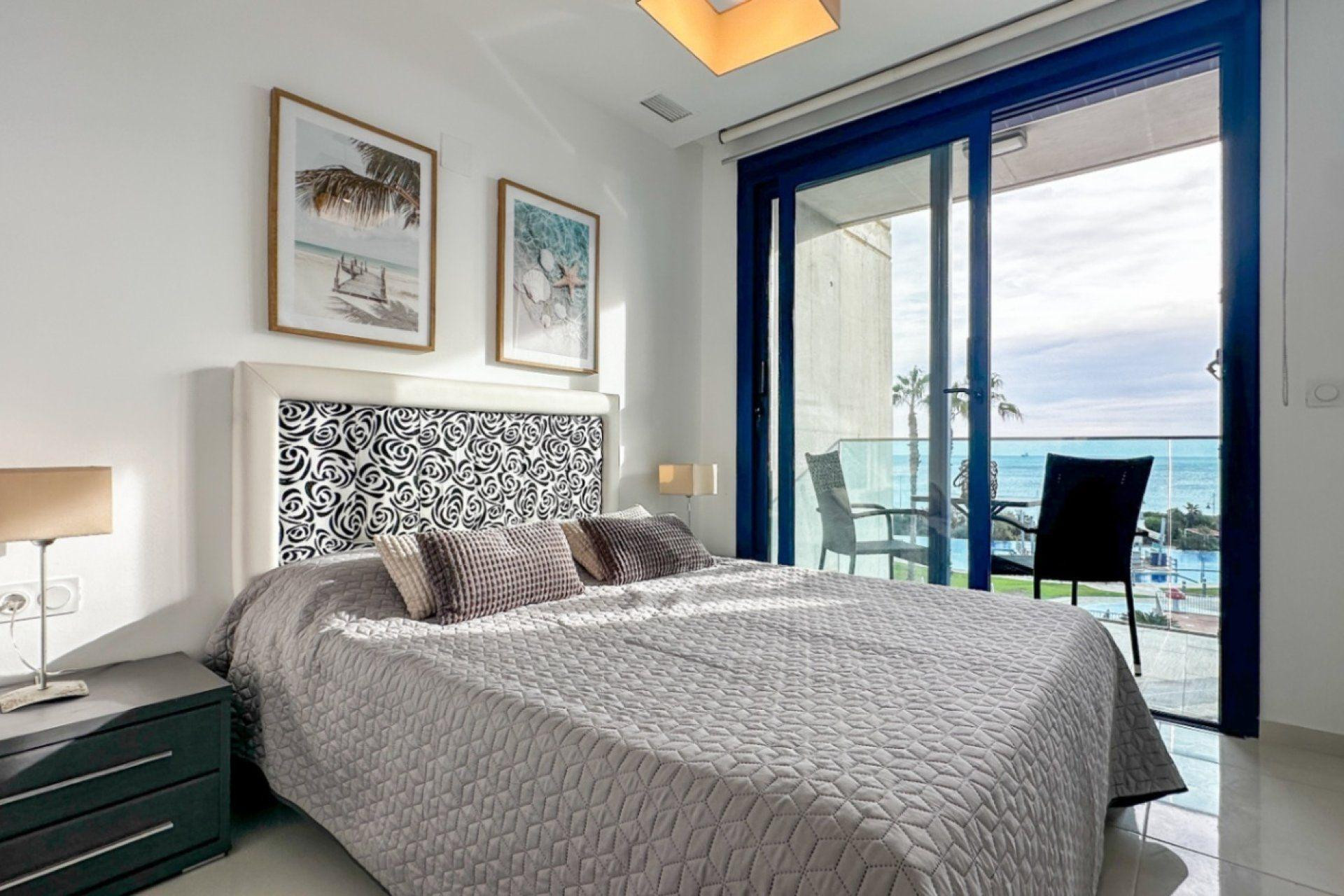 Revente - Apartment - Torrevieja - Punta prima