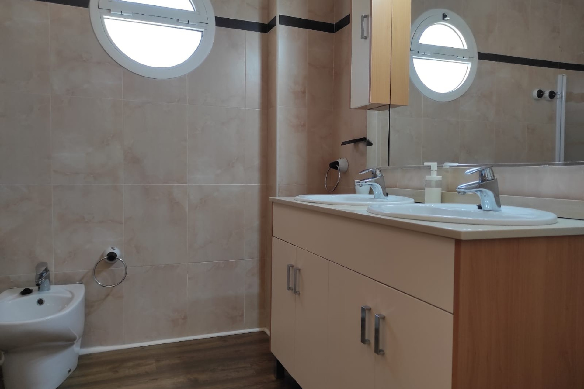 Revente - Apartments - Mil Palmeras