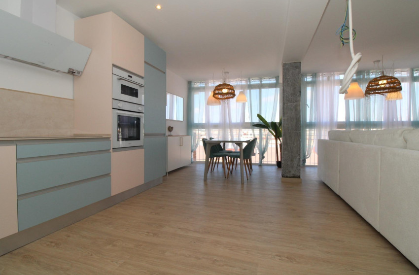 Revente - Attique - Lo Pagan - LA PUNTICA