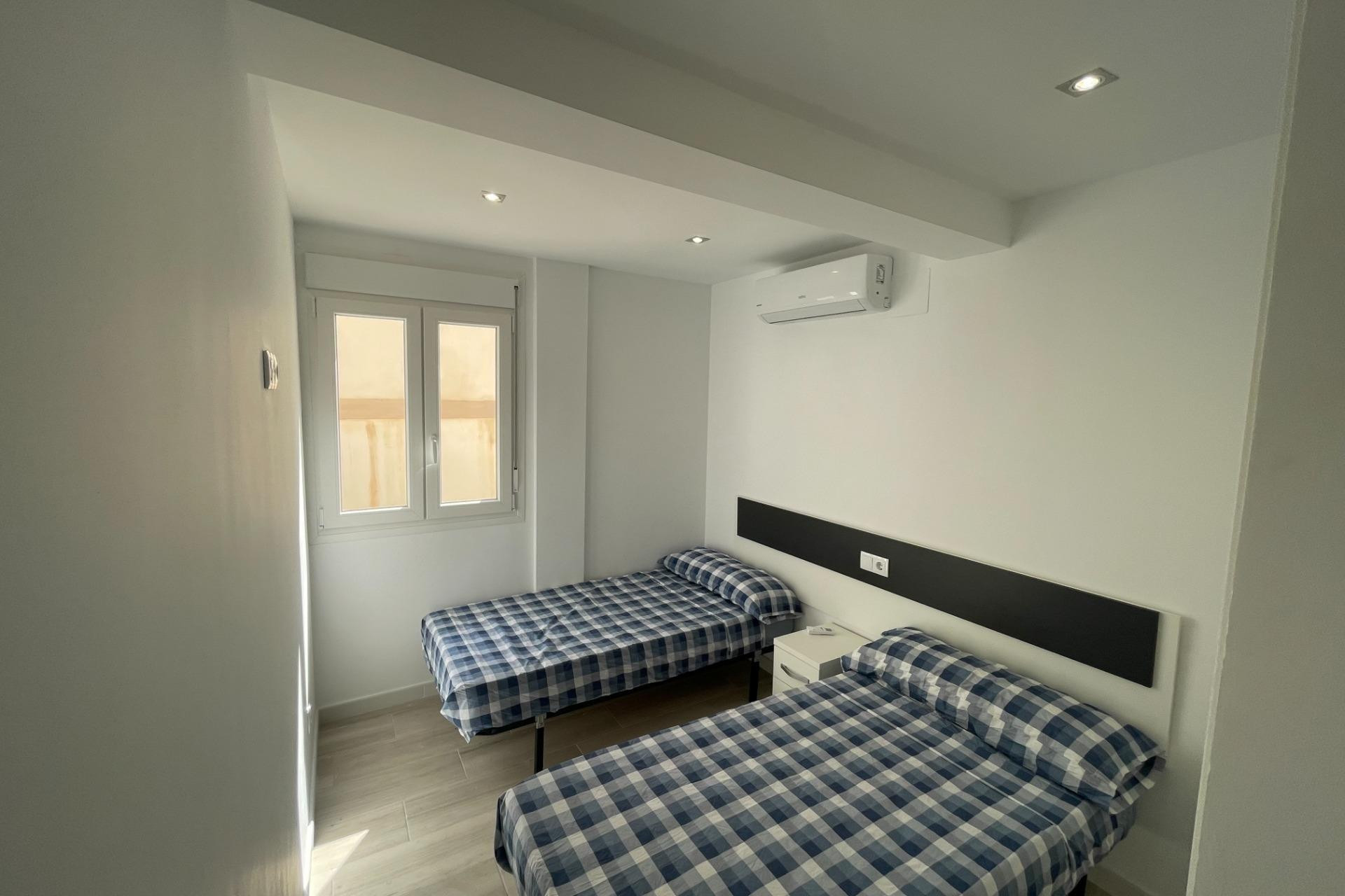 Revente - Bungalow - Rez-de-chaussée - Cabo Roig