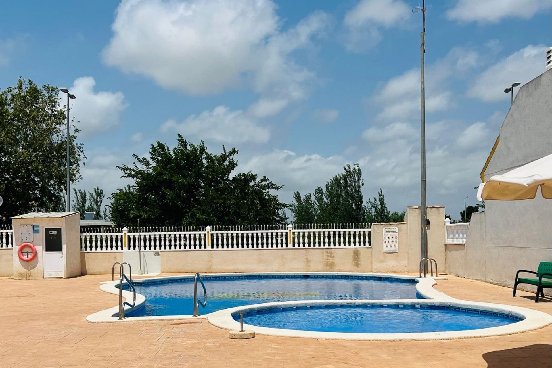 Revente - Bungalow - Rez-de-chaussée - Daya Nueva - Daya Nueva - Town