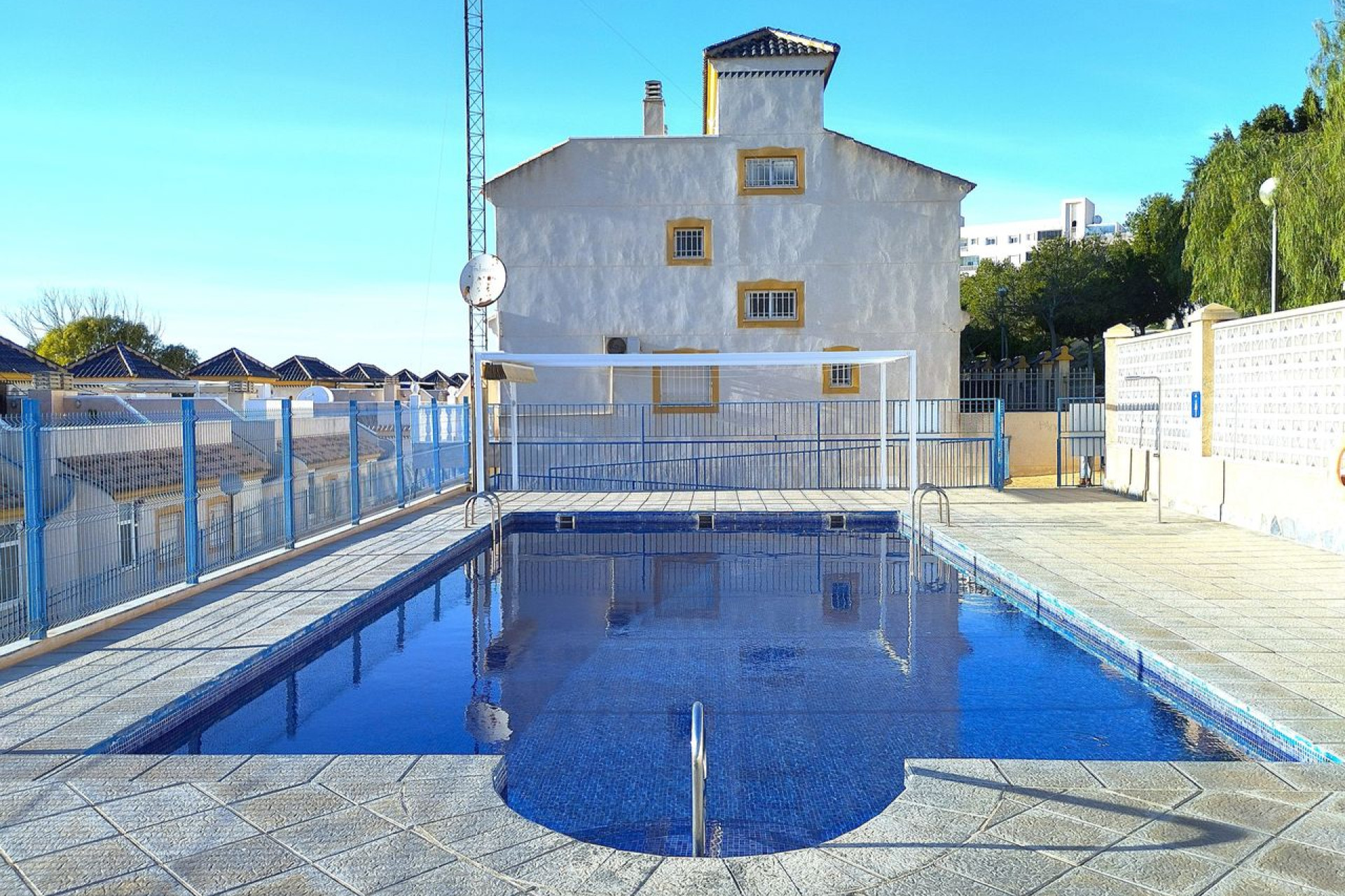 Revente - Bungalow - Rez-de-chaussée - Guardamar del Segura - El Eden