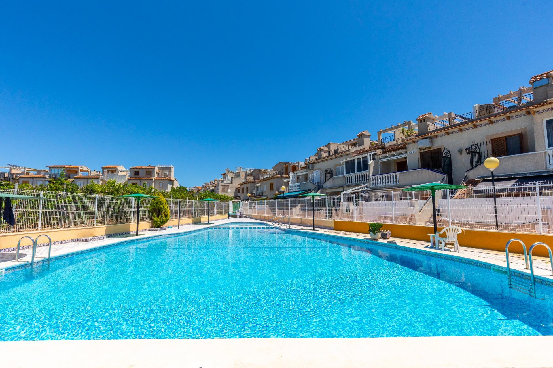 Revente - Bungalow - Rez-de-chaussée - Guardamar del Segura - El moncayo