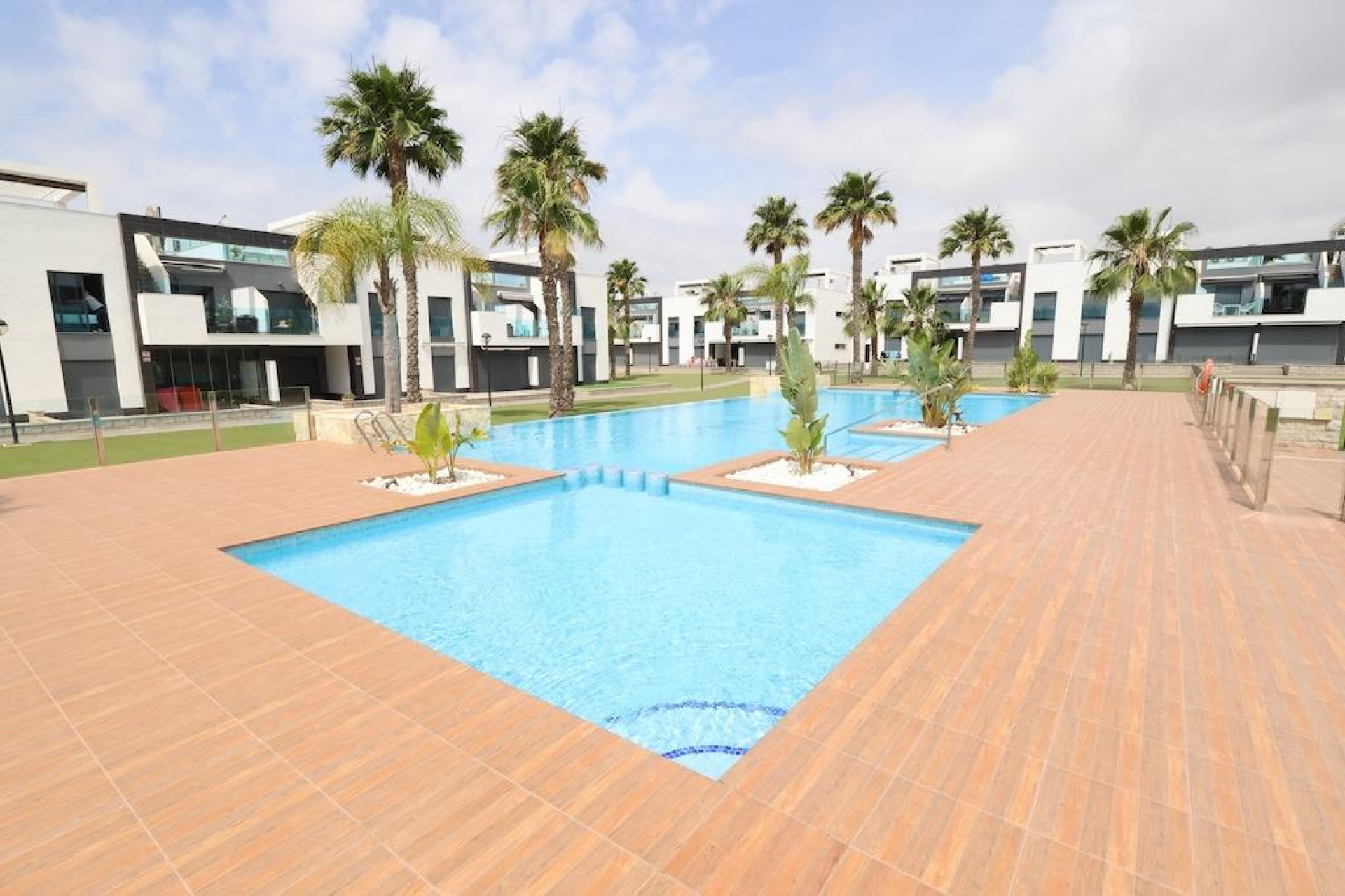 Revente - Bungalow - Rez-de-chaussée - Guardamar del Segura - EL RASO