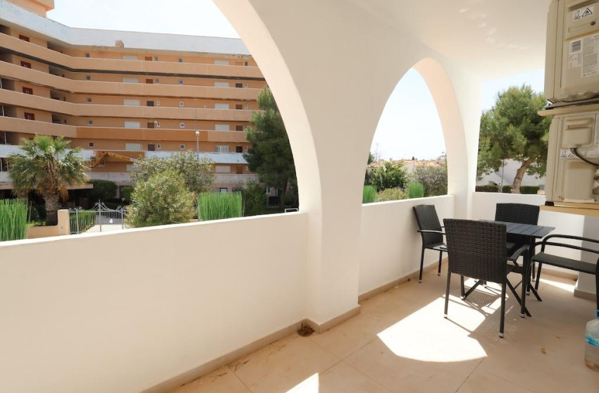 Revente - Bungalow - Rez-de-chaussée - Orihuela Costa - La Zenia
